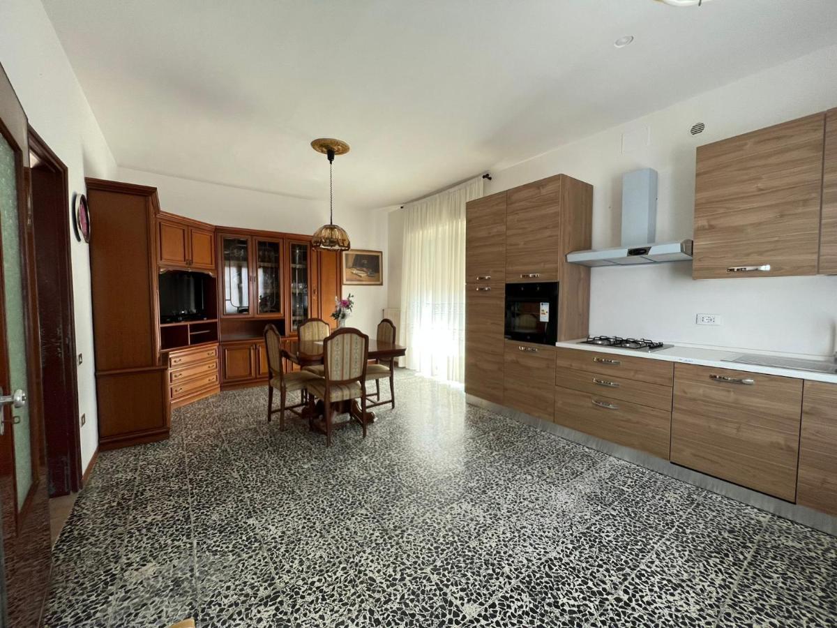 Apartamento A Casa Di Norma Venturina Terme Exterior foto